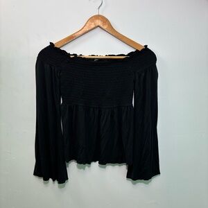 American Eagle Black Off-Shoulder Women's Top